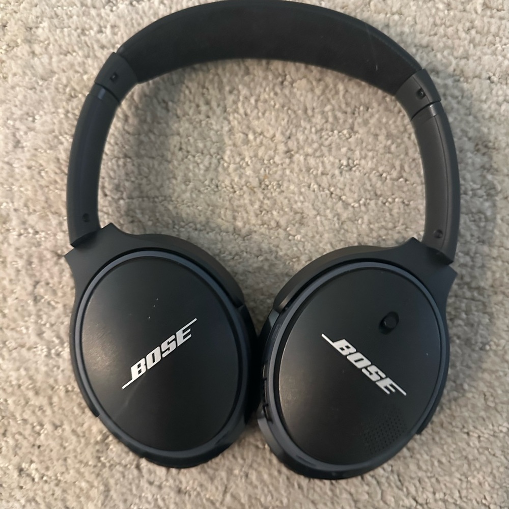 Bose Black Over-Ear Headphones